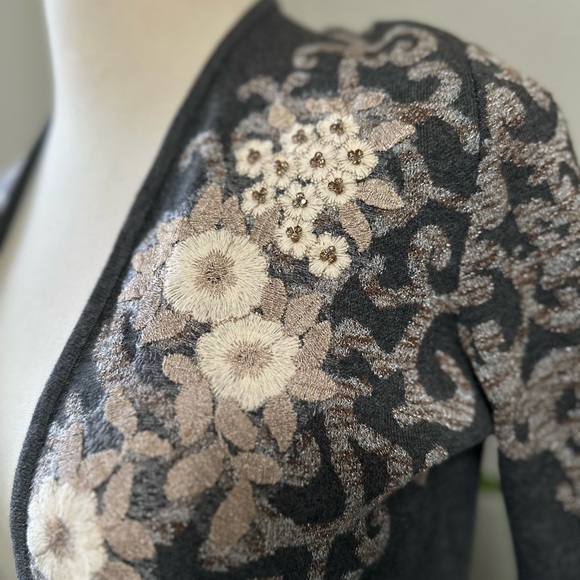 Charter Club Elegant Gray and Cream Cardigan - Picture 3 of 8